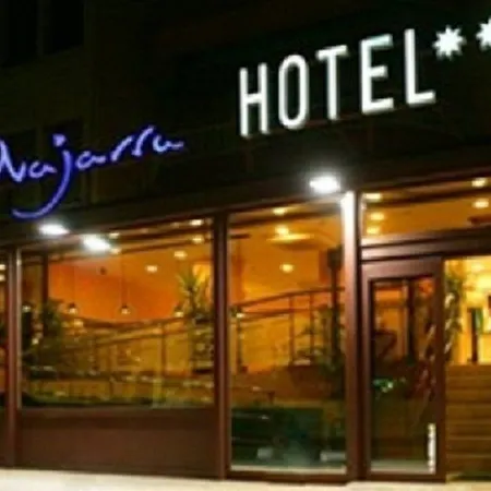 Noy 3*