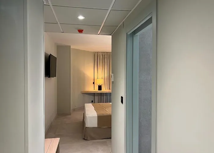 Hotel Noy