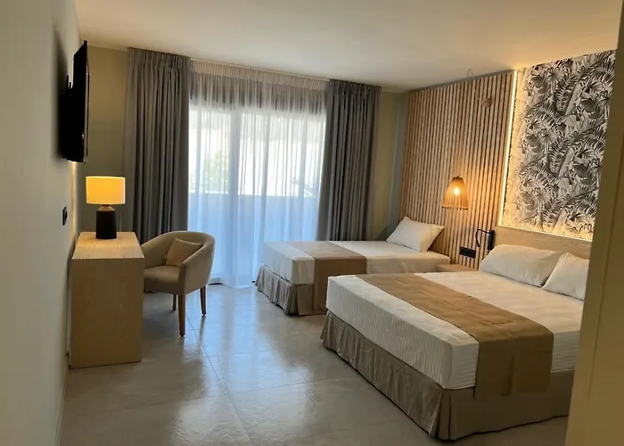 Hotel Noy