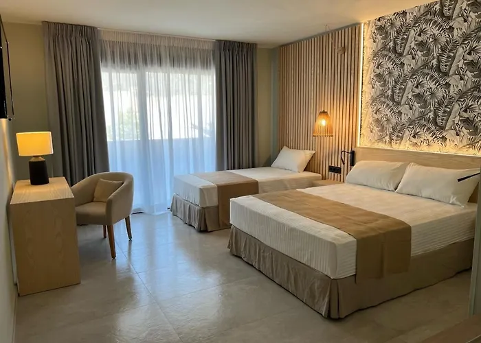 Hotel Noy