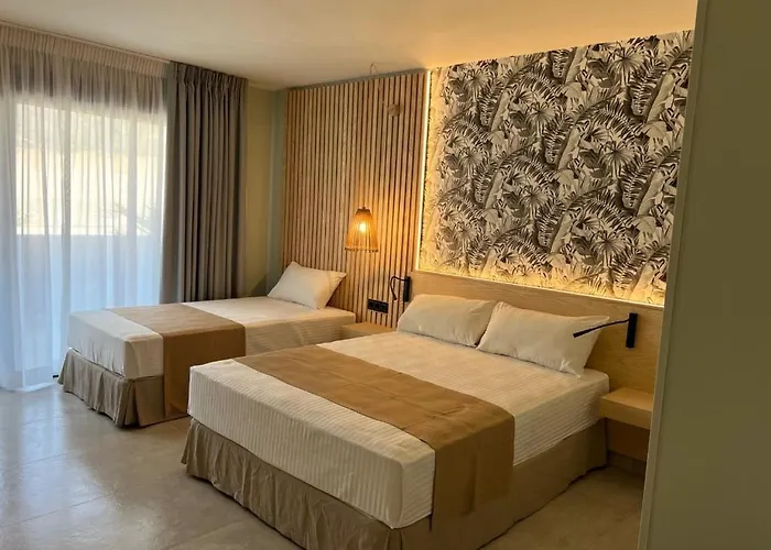 Noy Hotel