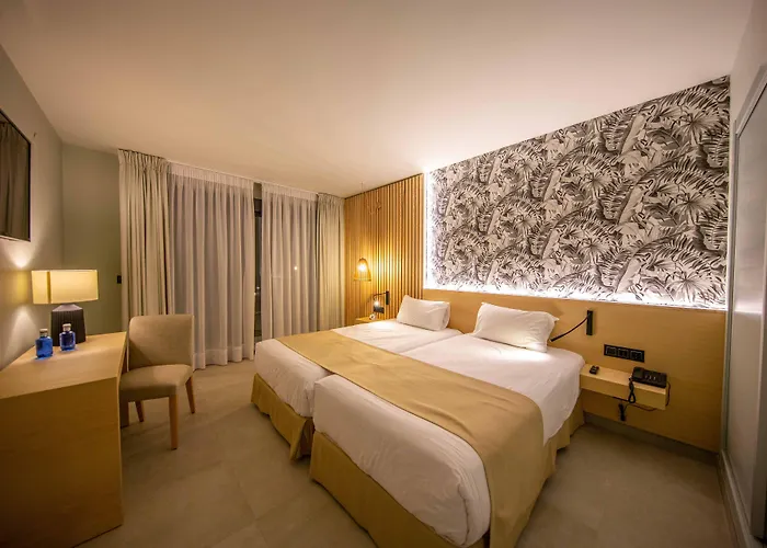 Noy Hotel