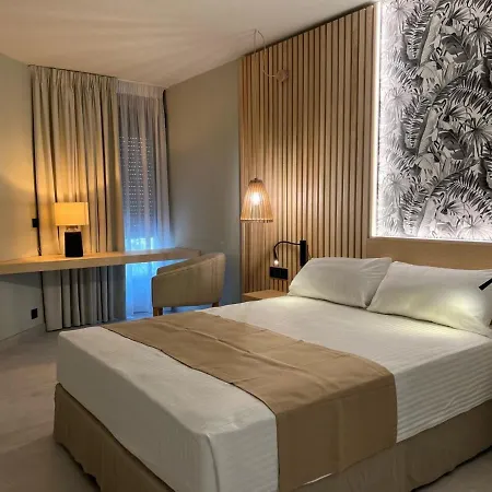 Noy Hotell 3*